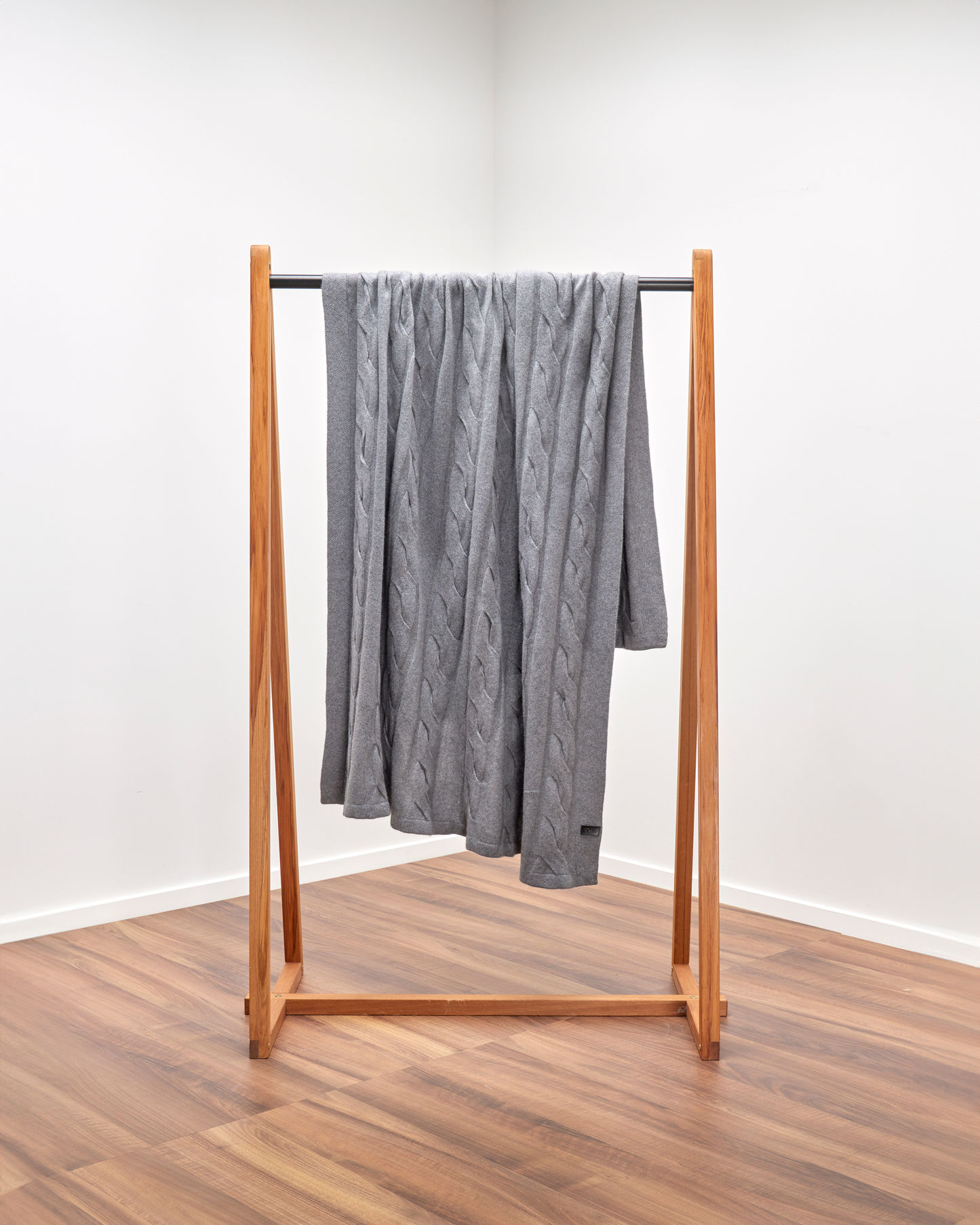 Knitted Cable Throw